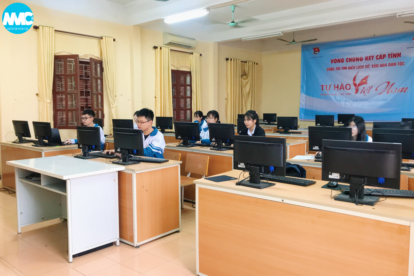 Các thí sinh trường CNT tập trung làm bài thi chung kết cấp tỉnh ngày 14/03/2020